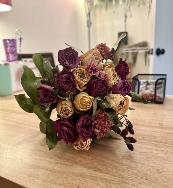 rose eucalyptus flower bouquet