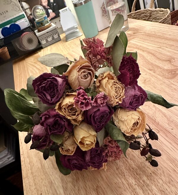 rose eucalyptus flower bouquet