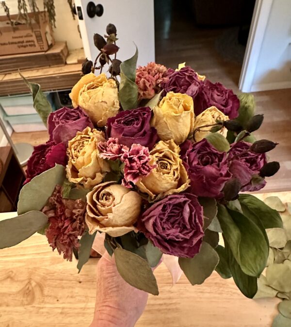 rose eucalyptus flower bouquet